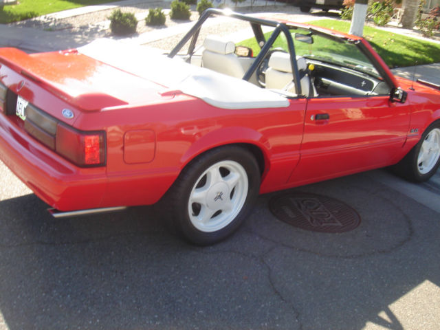 1992 Ford Mustang Convertible - photo 3