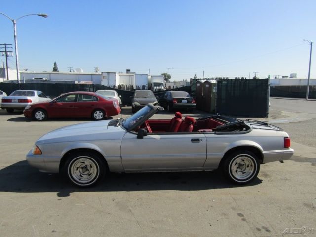 1992 Ford Mustang LX - photo 2