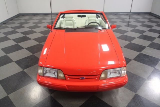 1992 Ford Mustang Summer Special - photo 8