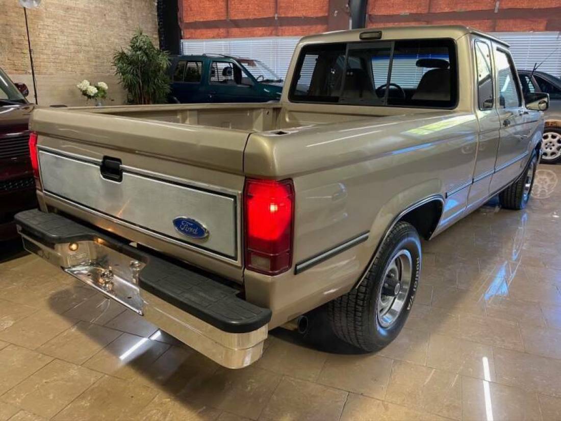 1992 Ford Ranger XLT 2dr Extended Cab SB - photo 3