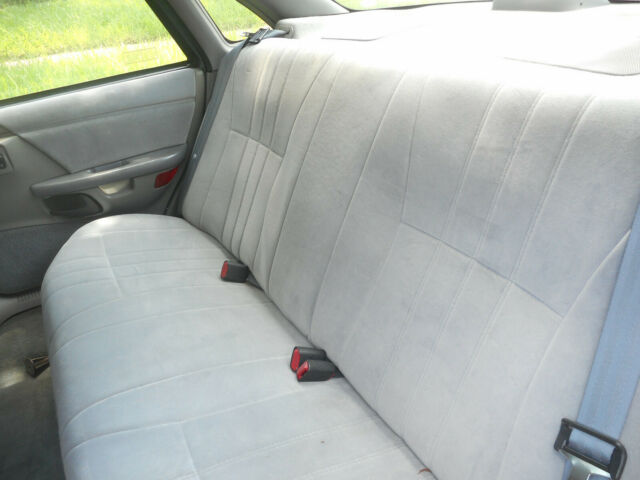 1992 Ford Taurus Grey - photo 6