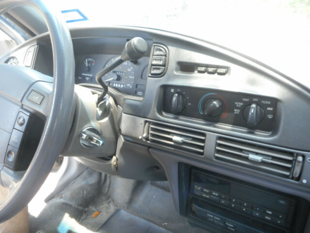 1992 Ford Taurus Grey - photo 9