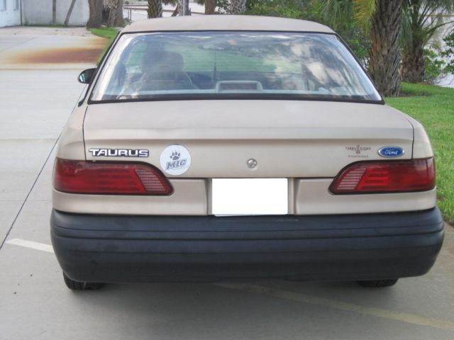 1992 Ford Taurus - photo 4