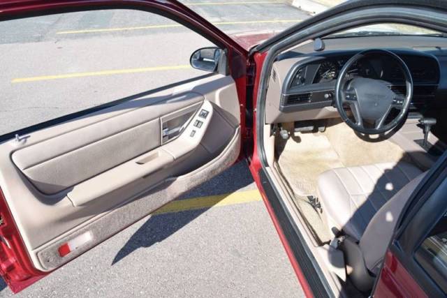 1992 Ford Thunderbird Sport 2dr Coupe - photo 11