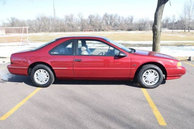 1992 Ford Thunderbird Sport 2dr Coupe - photo 6