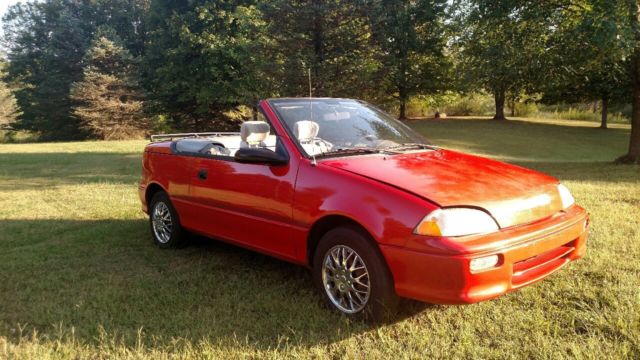 1992 Geo Metro Convertible, Red, automatic, No reserve!!!!!!! 19920000 Geo Metro