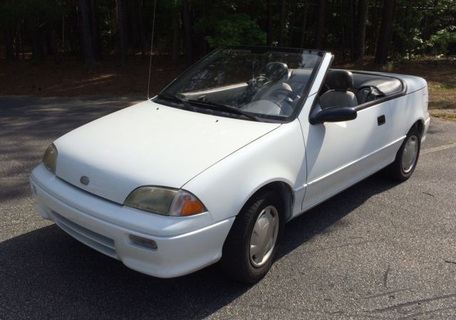 1992 GEO METRO CONVERTIBLE- WHITE AUTOMATIC TRANSMISSION 1992 Geo Metro LSi