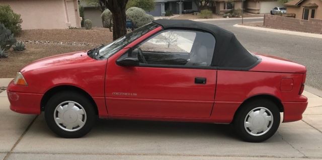 1992 Geo Metro LSi Convertible 2-Door Red 1992 Geo Metro