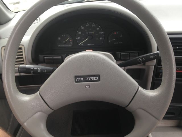 1992 Geo Metro XFi - photo 8