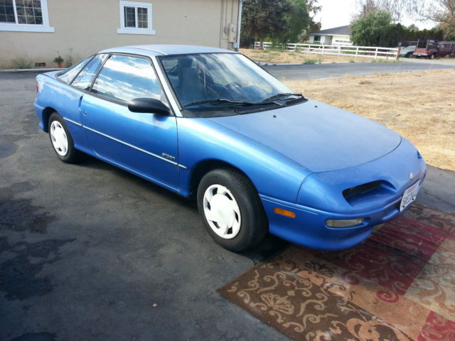 1992 Geo Storm Base Hatchback 2-Door