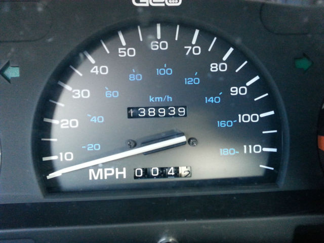 1992 Geo Storm Base Hatchback 2-Door - photo 7