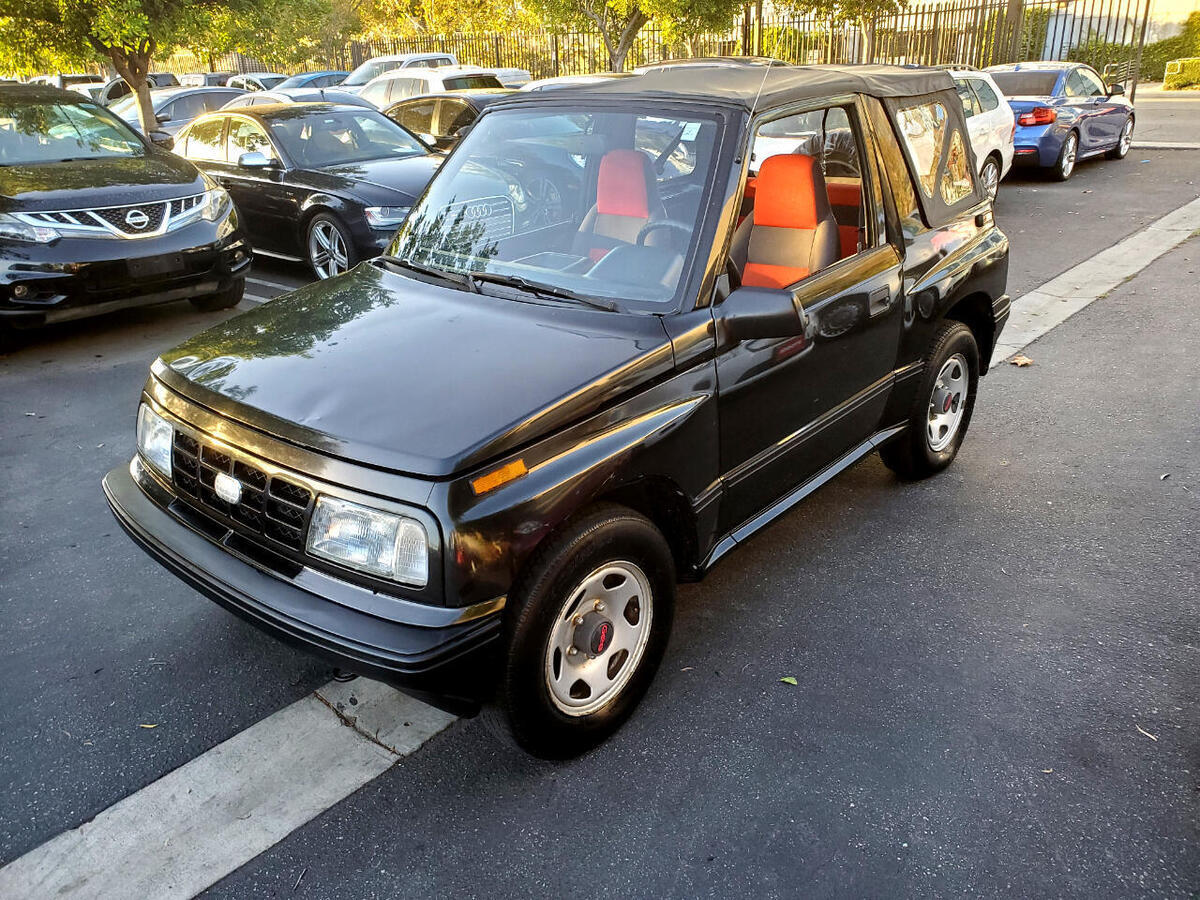 1992 Geo Tracker Convertible 2WD - photo 2