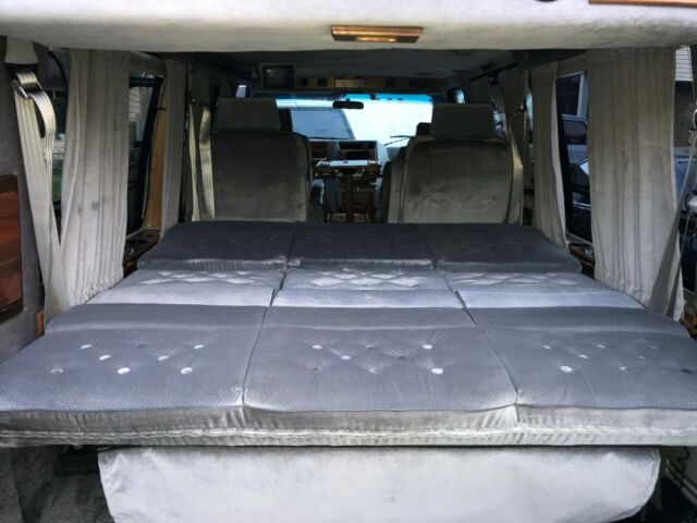 1992 GMC Vandura - photo 11