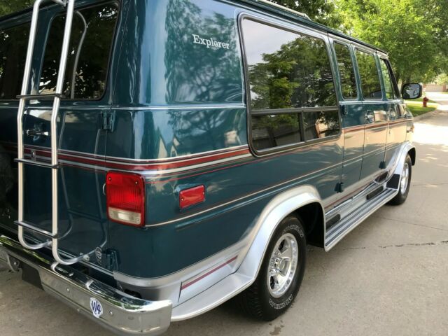 1992 GMC Vandura - photo 2