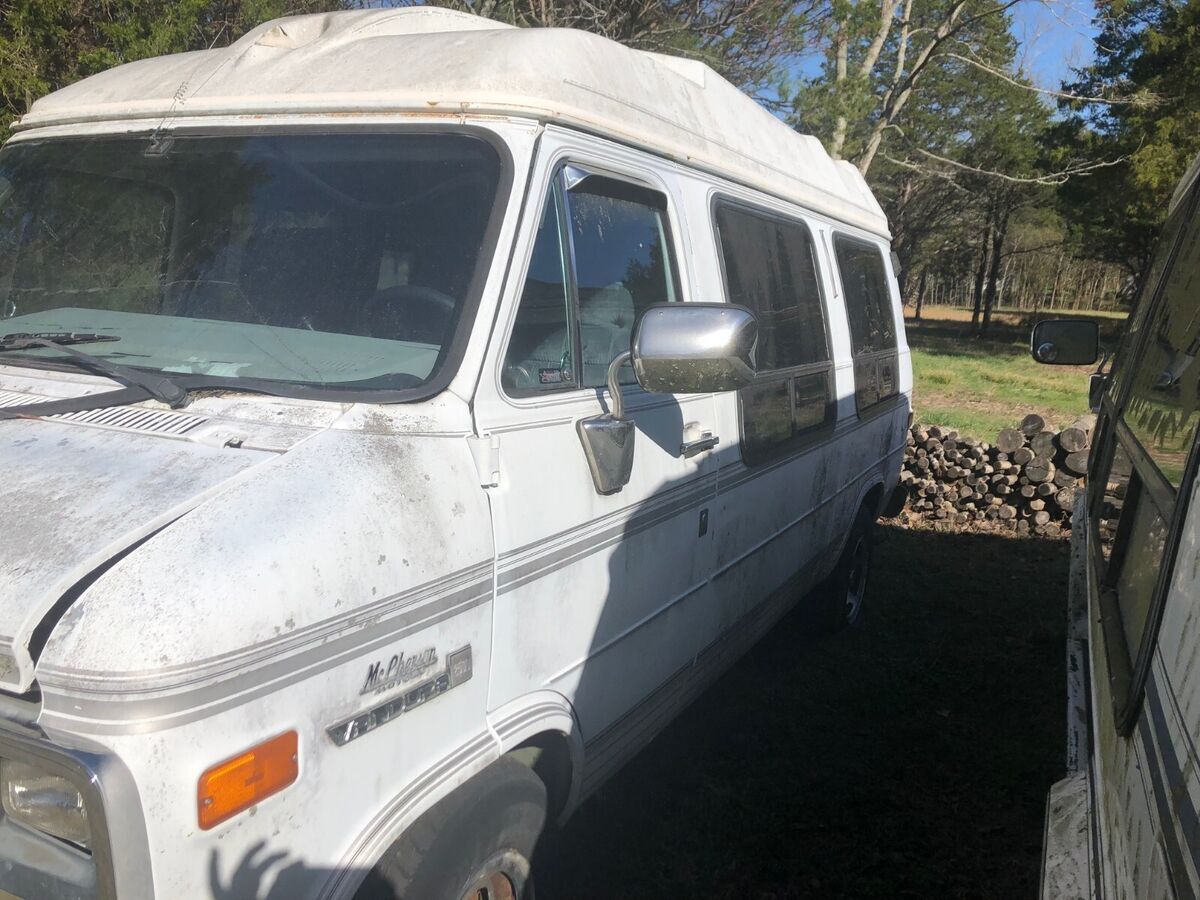 1992 GMC G2500 - photo 2