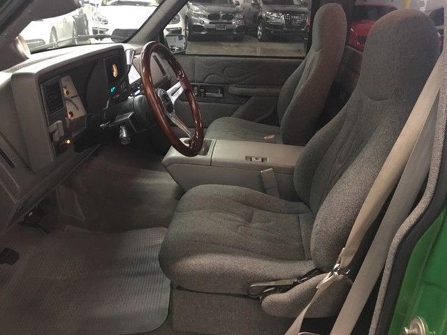 1992 GMC Sierra 1500 Short Bed Show Quality, Air Bags, LS1 - photo 5