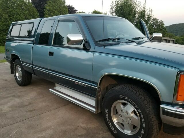 1992 GMC Sierra 1500 Truck Z71 OFF- ROAD PACKAGE 1992 GMC Sierra 1500 SLE