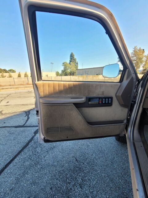 1992 GMC Sierra C1500 - photo 12