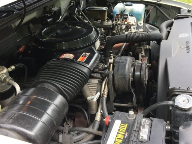 1992 GMC Suburban SLE - photo 13