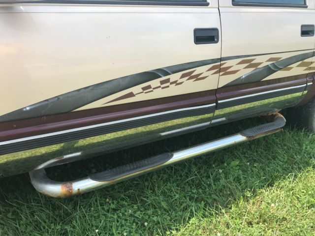 1992 GMC Suburban k1500 - photo 8