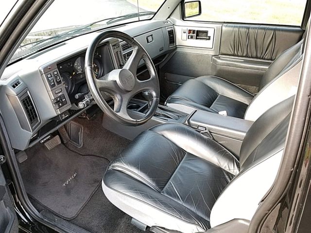 1992 GMC Typhoon - photo 6