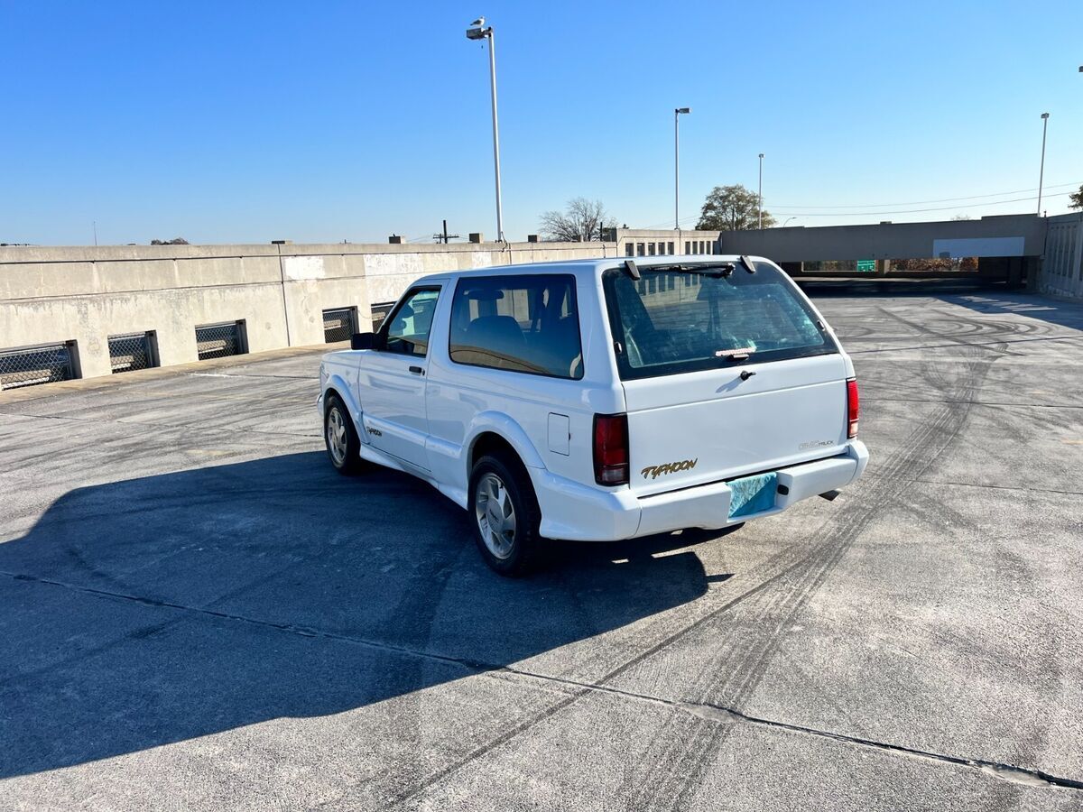 1993 GMC Typhoon - photo 13