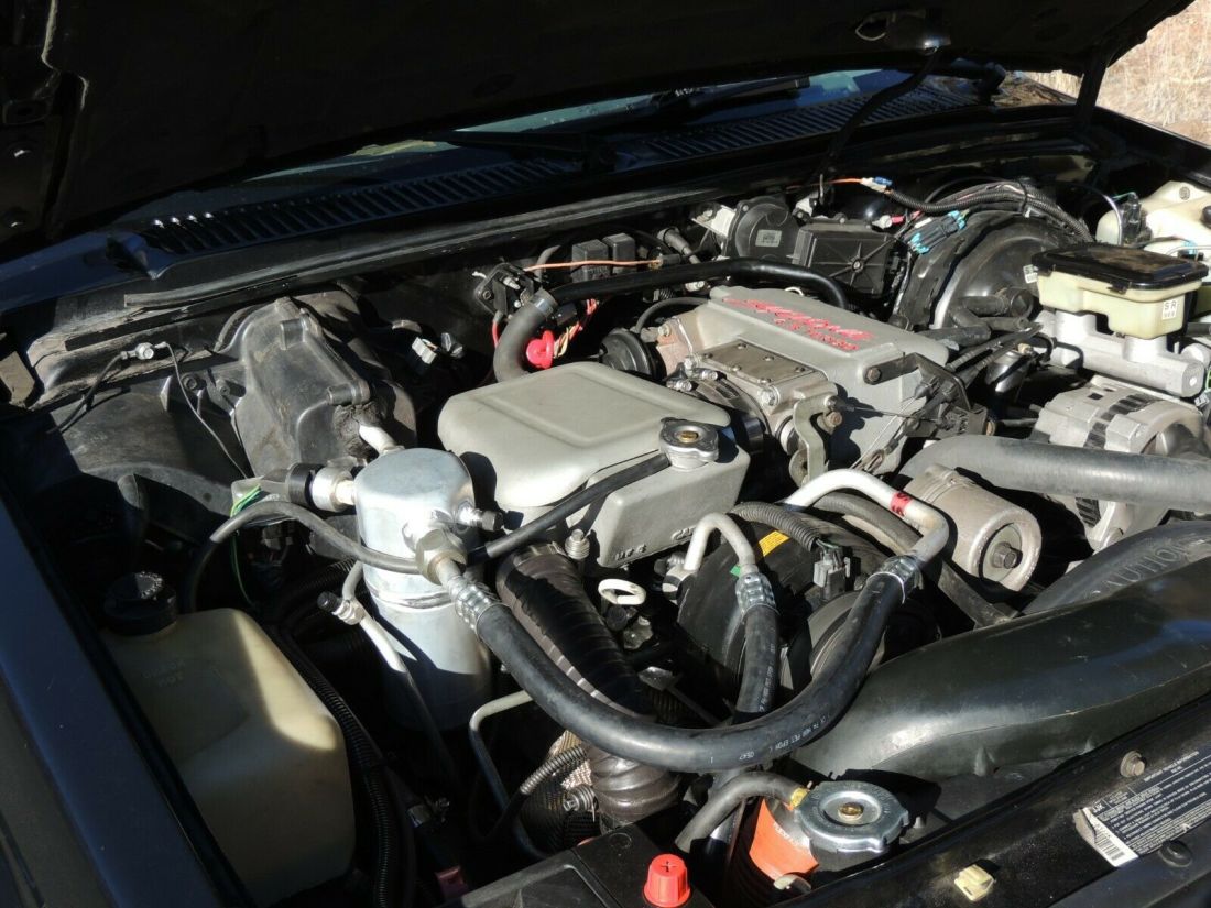 1992 GMC Typhoon - photo 8