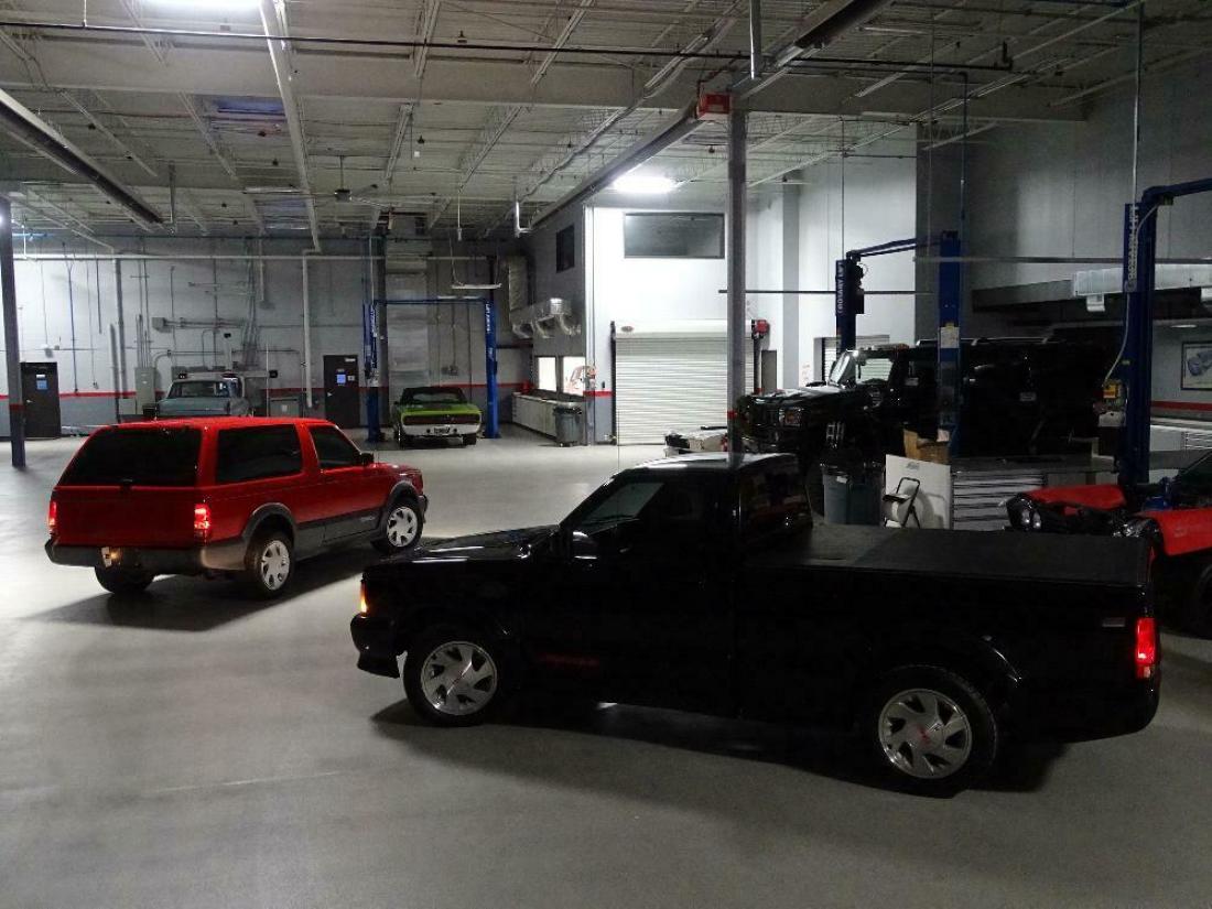 1992 GMC Typhoon - photo 9