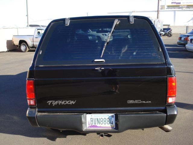 1992 GMC Typhoon - photo 6