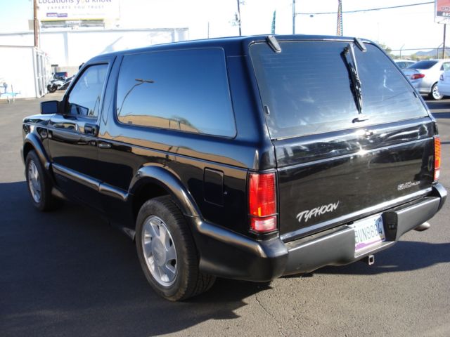 1992 GMC Typhoon - photo 7