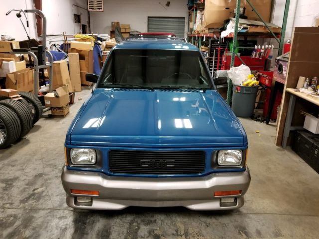 1992 GMC Typhoon - photo 2