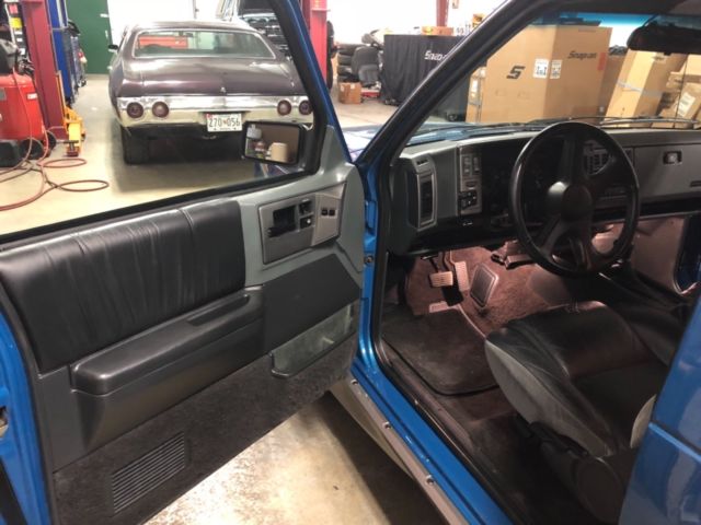 1992 GMC Typhoon - photo 9