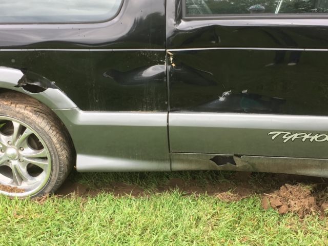 1992 GMC Typhoon - photo 4