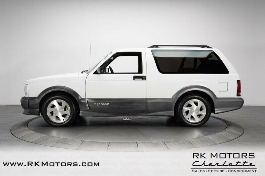 1992 GMC Typhoon - photo 10