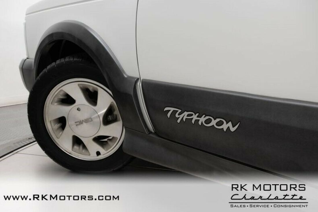 1992 GMC Typhoon - photo 6