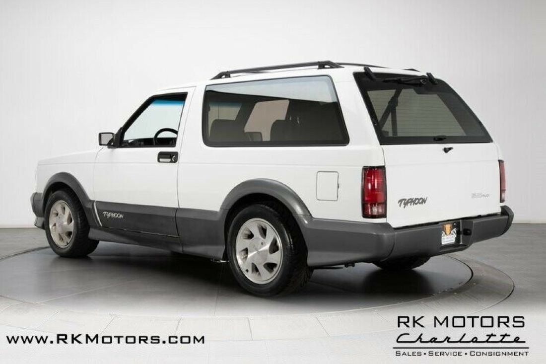 1992 GMC Typhoon - photo 8