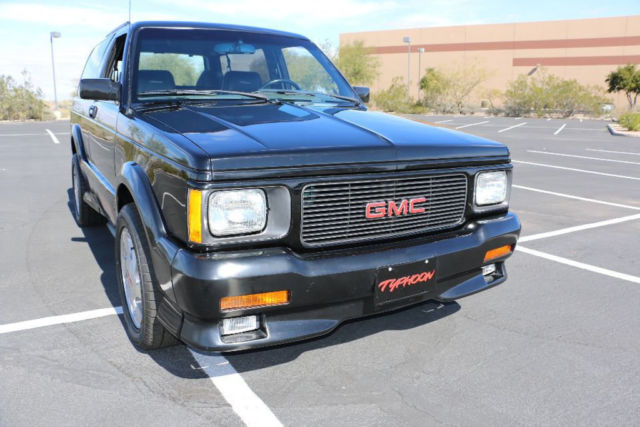 1992 GMC Typhoon - photo 6