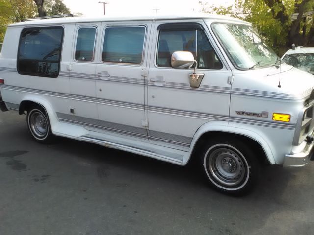 1992 GMC Vandura - photo 2