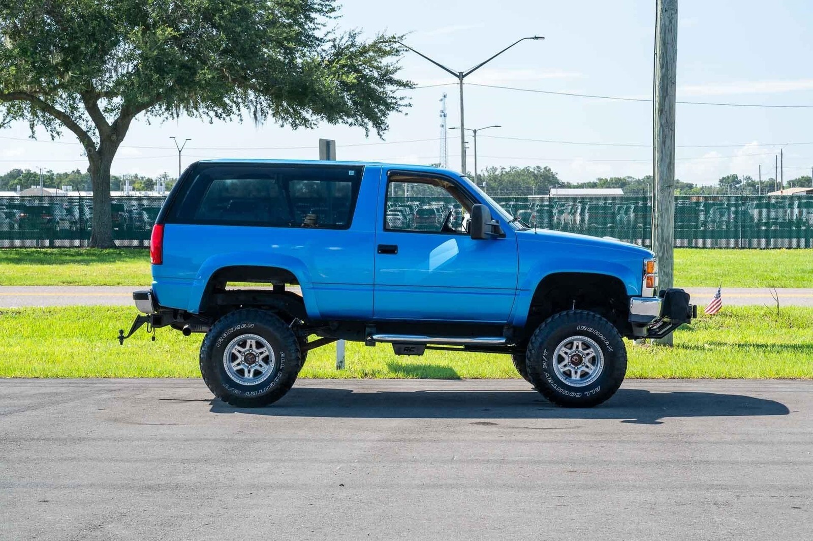 1992 GMC Yukon SL 2-Door 4x4, 5.7L V8 - photo 7