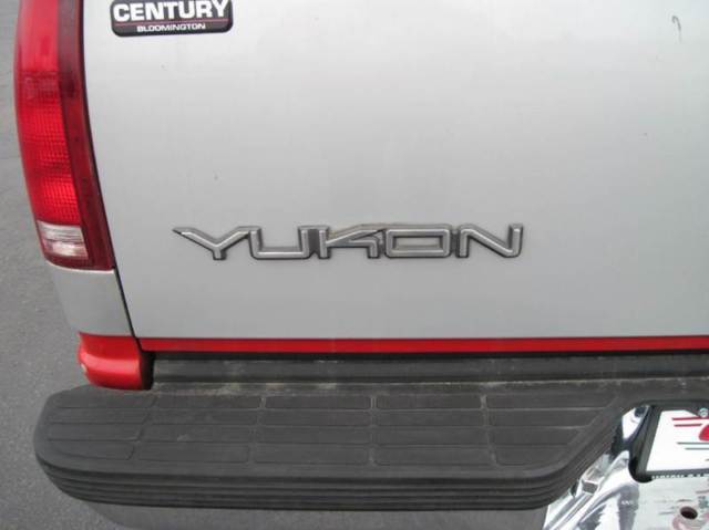 1992 GMC Yukon SLE 2dr 4WD SUV - photo 8