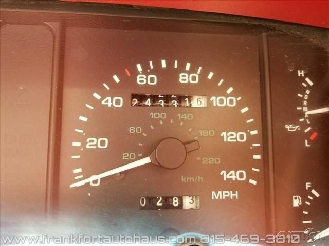 1992 Ford Mustang GT - photo 12