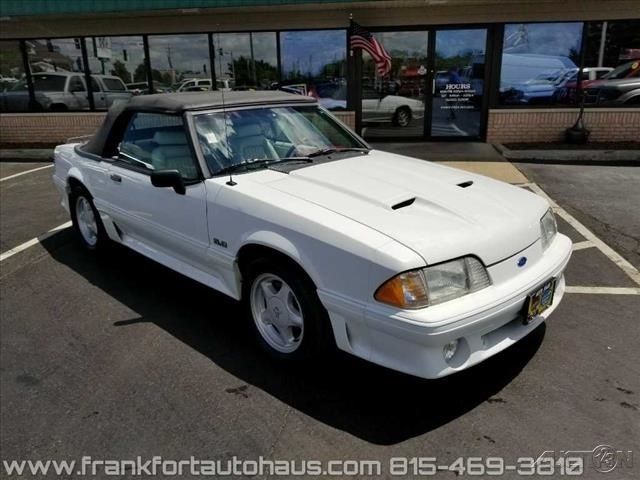 1992 Ford Mustang GT - photo 3