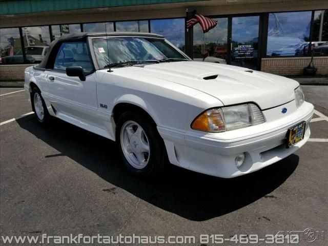 1992 Ford Mustang GT - photo 4