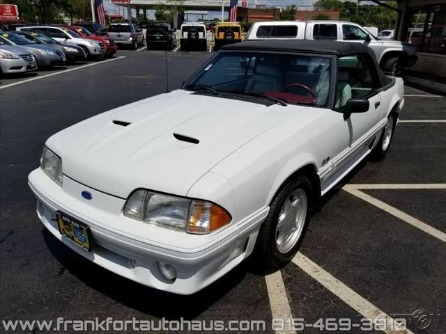1992 Ford Mustang GT - photo 5