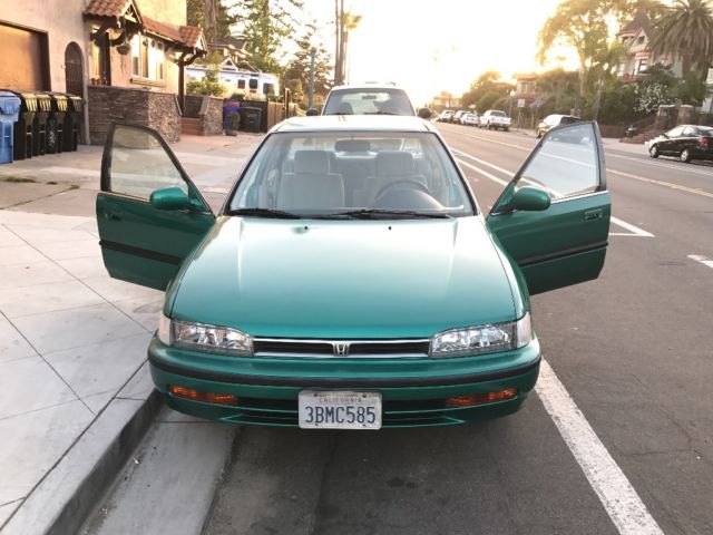 1992 honda accord, 40k original miles, clean title, 1 owner 1992 Honda Accord