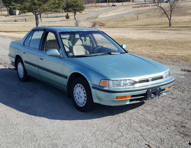 1992 Honda Accord - photo 2