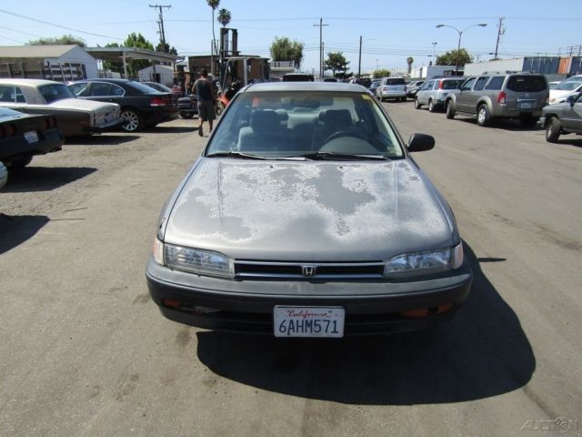 1992 Honda Accord DX - photo 8