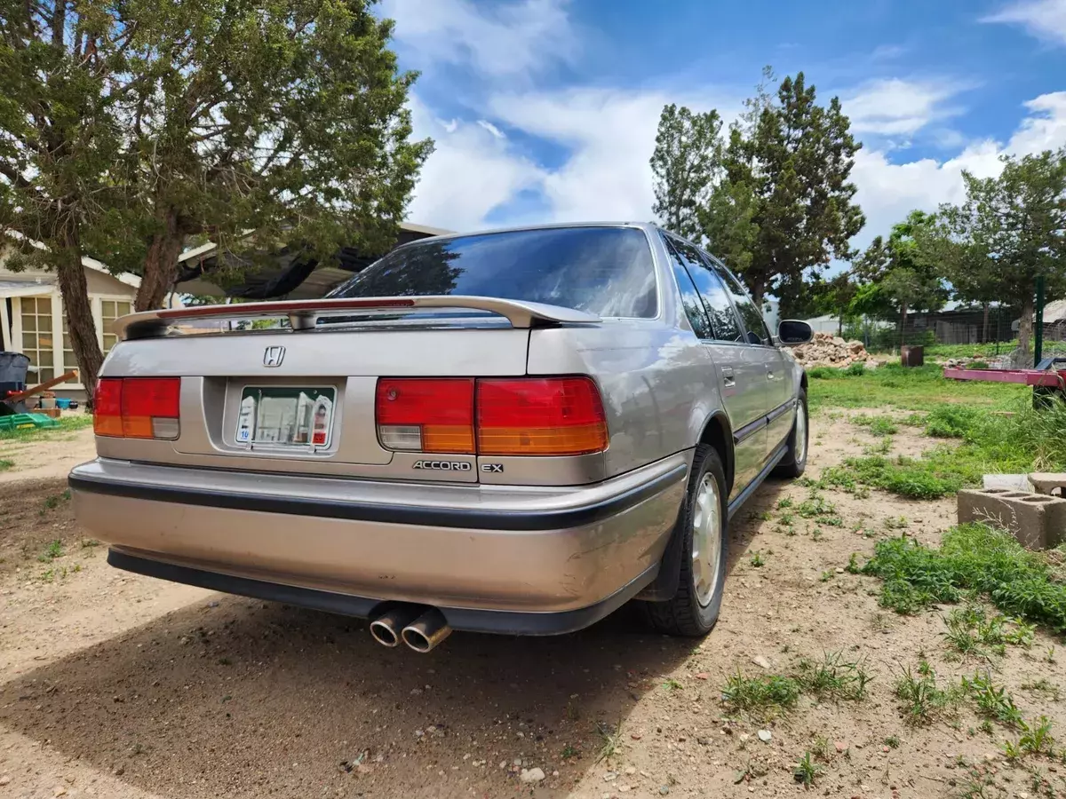 1992 honda accord ex sedan 4-door 2.2l 1992 Honda Accord