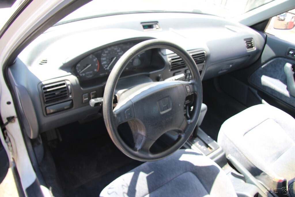 1992 Honda Accord LX - photo 12