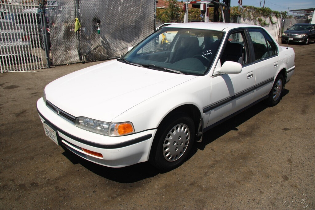 1992 Honda Accord LX - photo 2